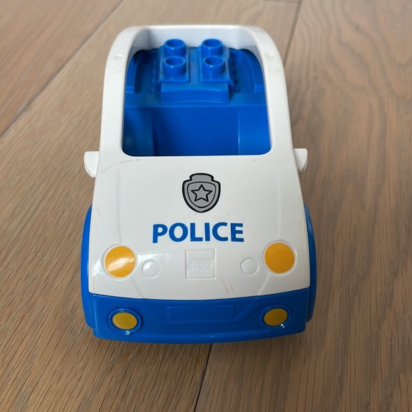 Lego duplo police car - Picture 2 of 5